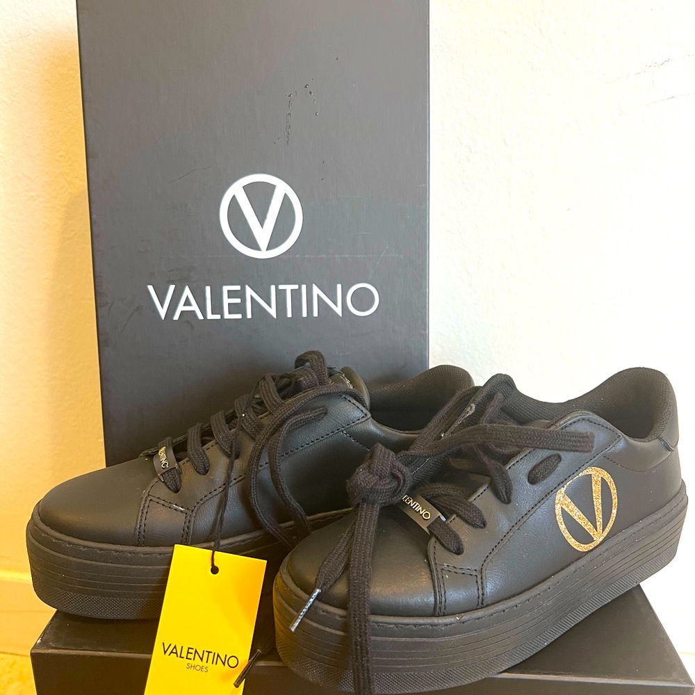 MARIO VALENTINO shoes. Black, Size EU 37, US 6.5 “NEW” with box
